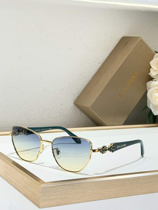Picture of Bvlgari Sunglasses _SKUfw79165080fw